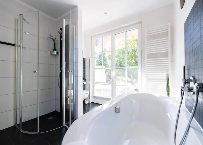 Home, Σπίτι διακοπών